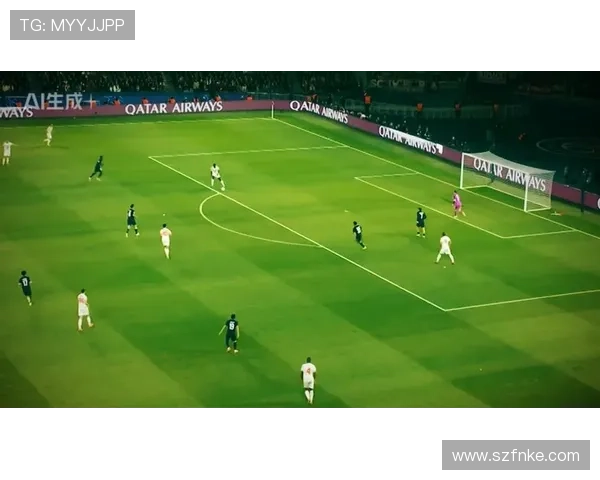 拜仁强强对话中表现波动,当前阶段是否面临实力下滑或战术调整影响赛季走势