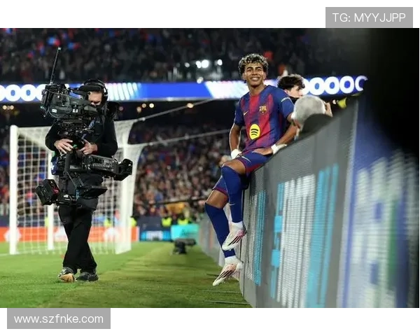 拉明·亚马尔：欧冠完成生涯首秀