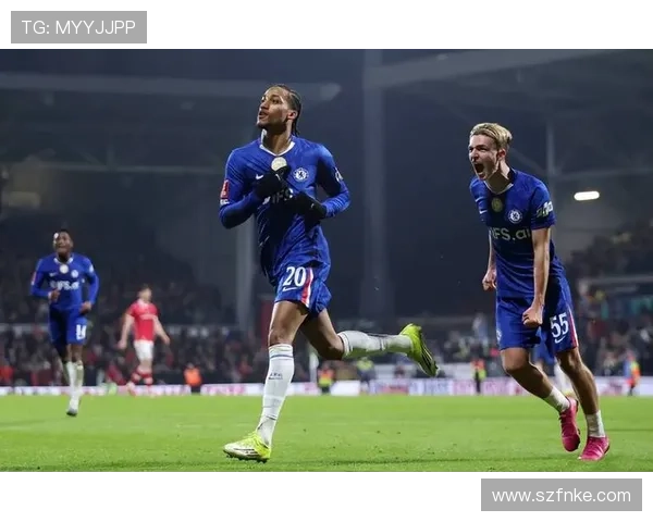 切尔西阵容庞大却越踢越乱，结构性问题已逐步反映在战绩与场上表现中