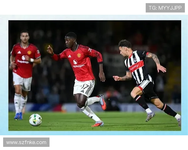 曼联战术体系缺乏稳定性问题逐步凸显,对球队赛季表现形成制约